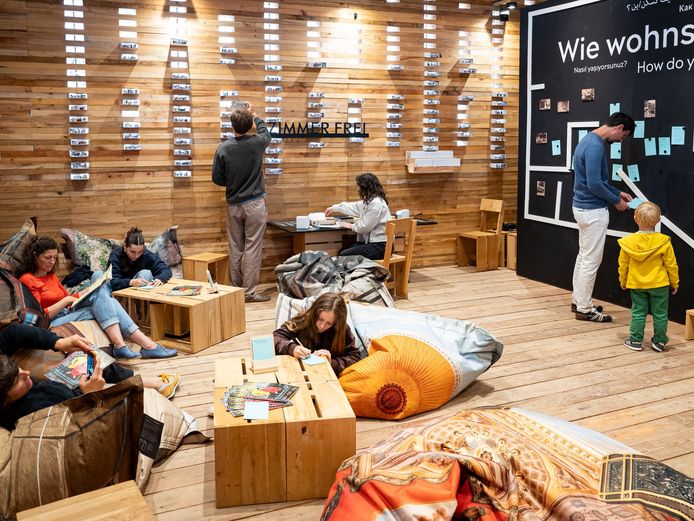 Hölzerner Innenraum des Co-Labors