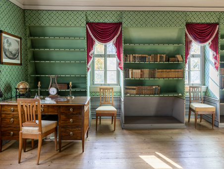 Schillers Wohnhaus Schillers Arbeitszimmer mit Schreibtisch