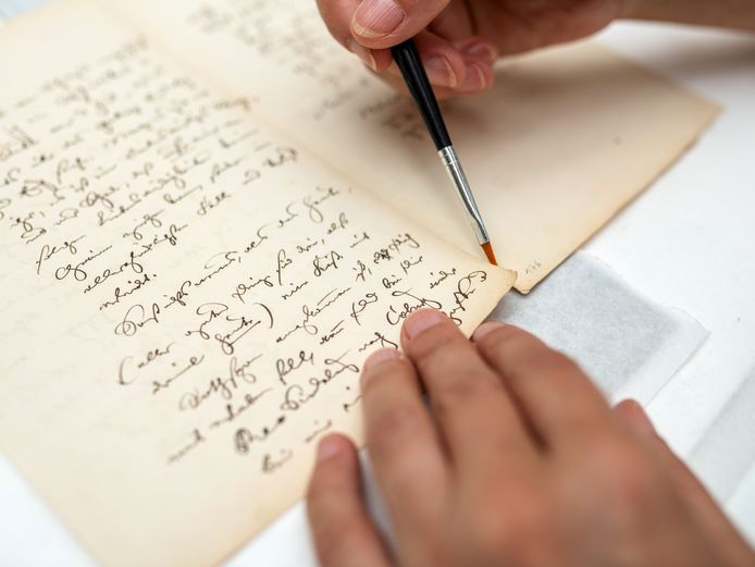 Goethe- und Schiller-Archiv Handschriftenrestaurierung im Goethe- und Schiller-Archiv