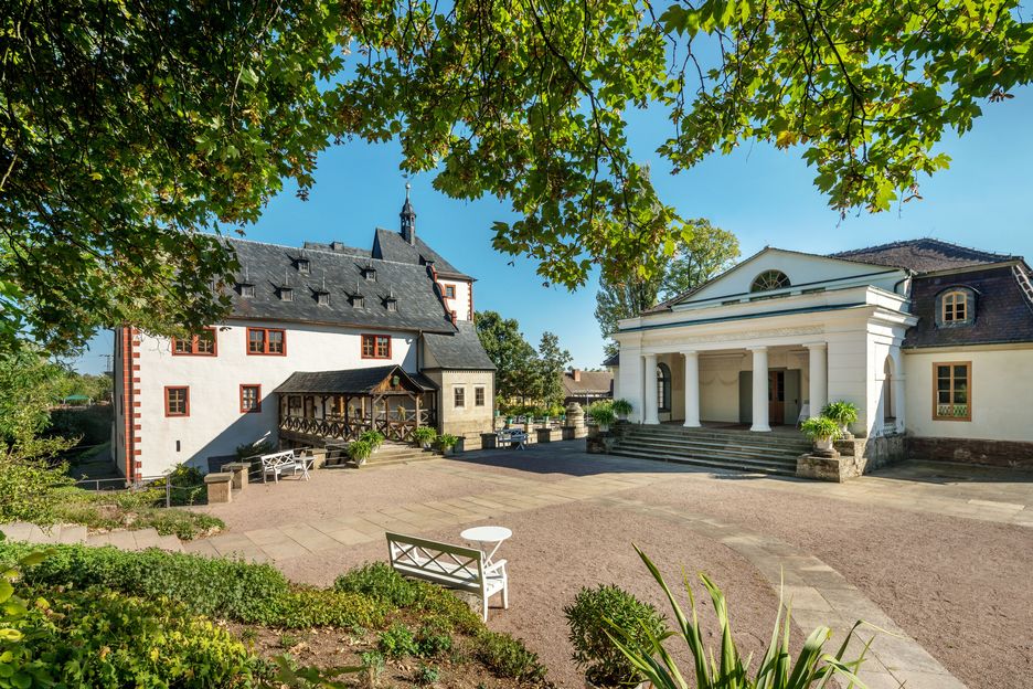 Schloss und Park Kochberg Das Liebhabertheater im Sonnenschein