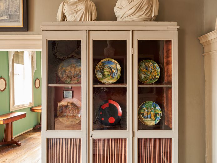 Goethes Wohnhaus Moderner Teller im Schrank